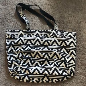 VS Pink tote